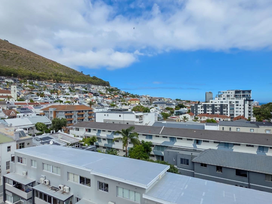 2 Bedroom Property for Sale in Green Point Western Cape